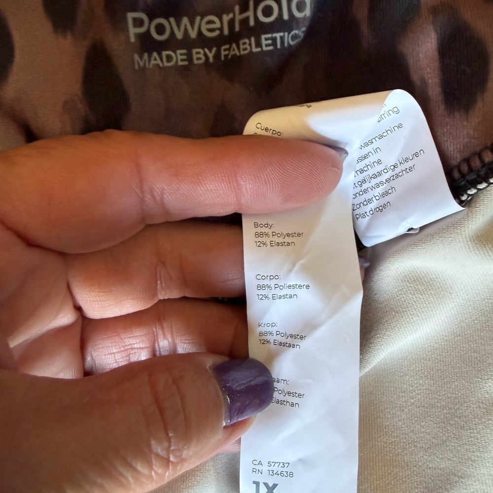 2 pair lot of Fabletics power hold capri XL 1XL leopard and black - Picture 2 of 3